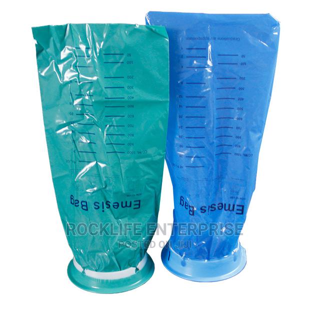 Disposable Vomit Bags · Photo 1