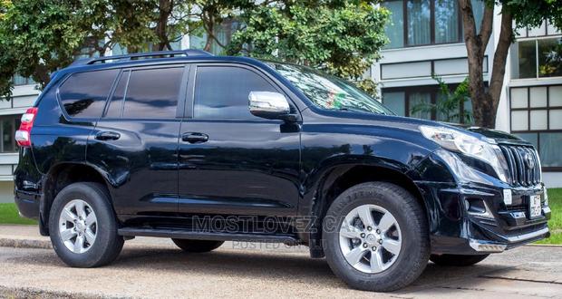 Car Rentals Toyota Land-Cruisers Prado for Rent in Accra · Photo 4