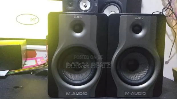 M-Audio Bx5 D1 Carbon Studio Monitors