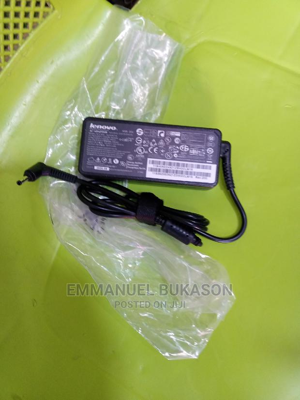 Lenovo Small Pin Charger · Photo 1