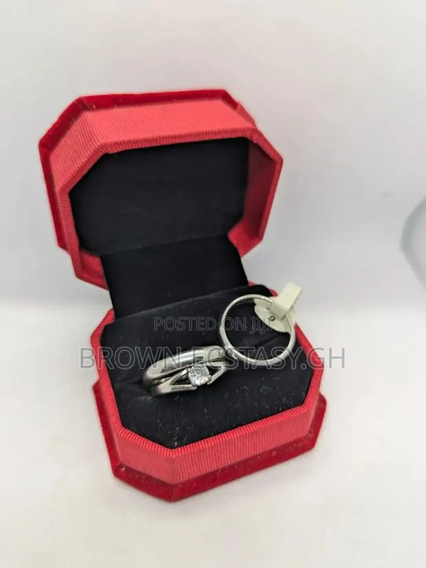 3 Set Wedding and Engagement Rings (Italian Steel) · Photo 1