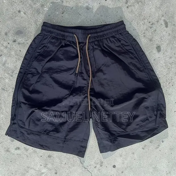 Men Shorts · Photo 1