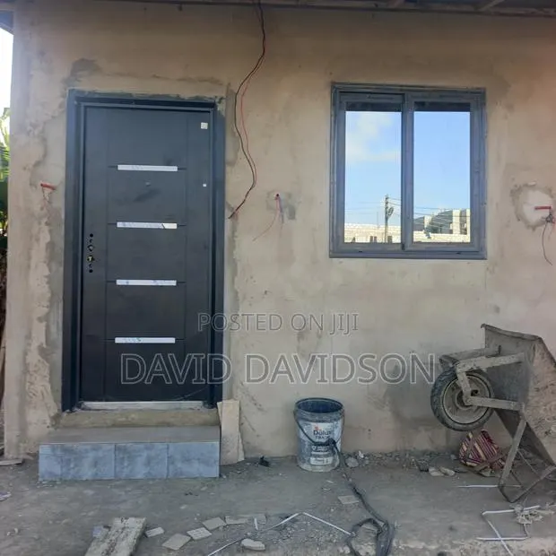 1bdrm Apartment in Newly Built Chamber, Tema Metropolitan for rent · Photo 1