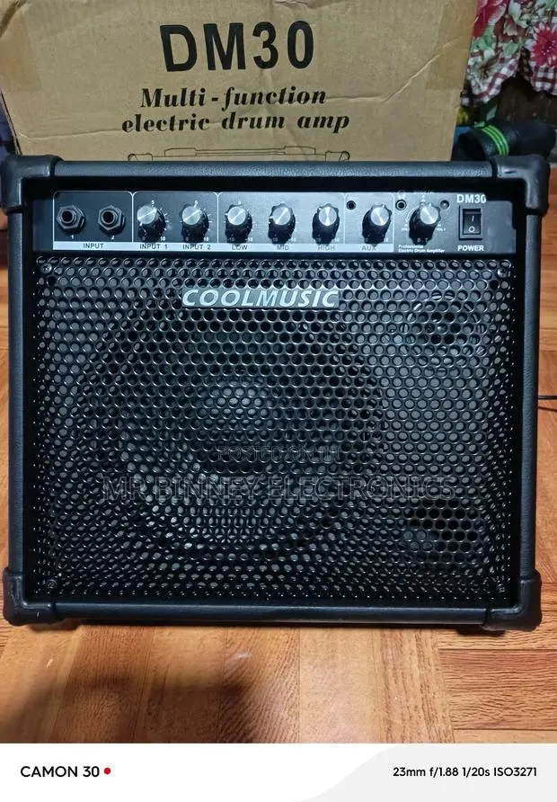 Original Combo, Kb Amplifier Dm30 · Photo 1