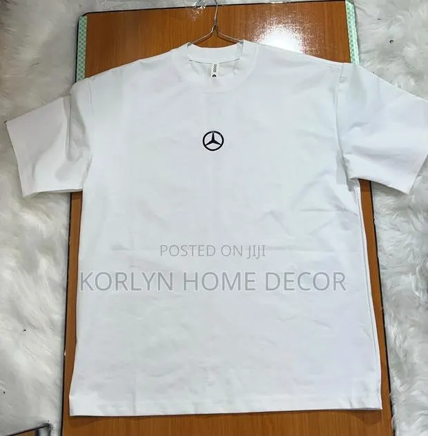 Unisex T-Shirt (Random) · Photo 1