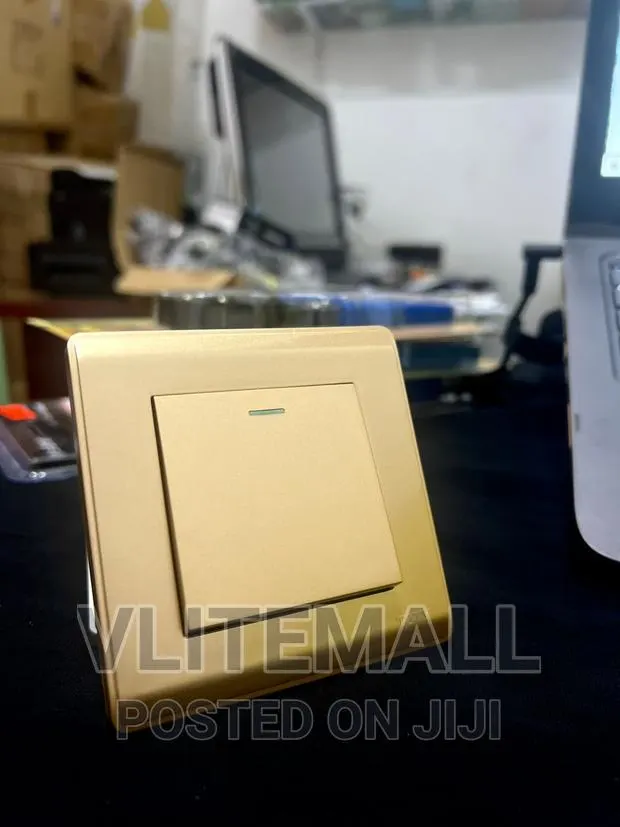 Taty 1 Gang 2way - Gold · Photo 1