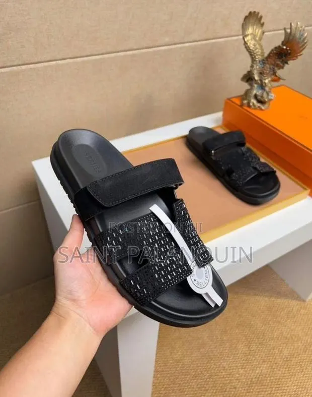 Glitters Hermes Chypre Sandal Black Silver · Photo 1