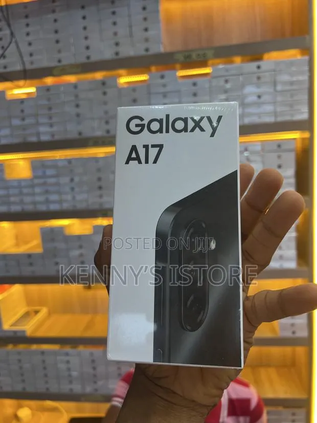 New Samsung Galaxy A17 128 GB Black · Photo 1