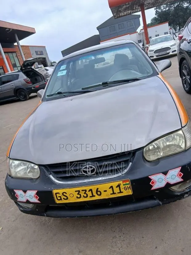 Toyota Corolla 1.8 Sedan Automatic 2002 Gray · Photo 1