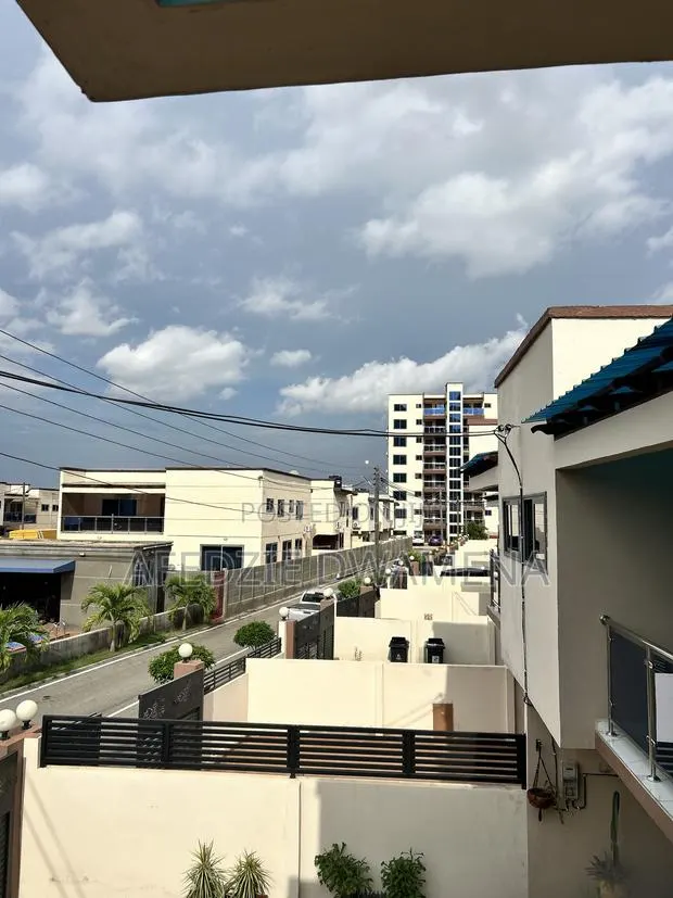 Furnished 3bdrm Duplex in Oak Valley Estate, Oyarifa Mall Area for rent · Photo 1