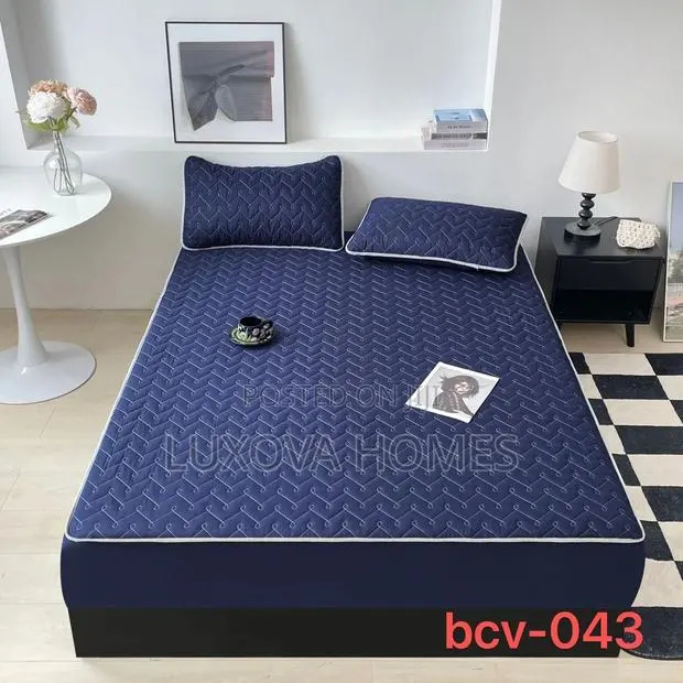 Premium Waterproof Mattress Covers. · Photo 1