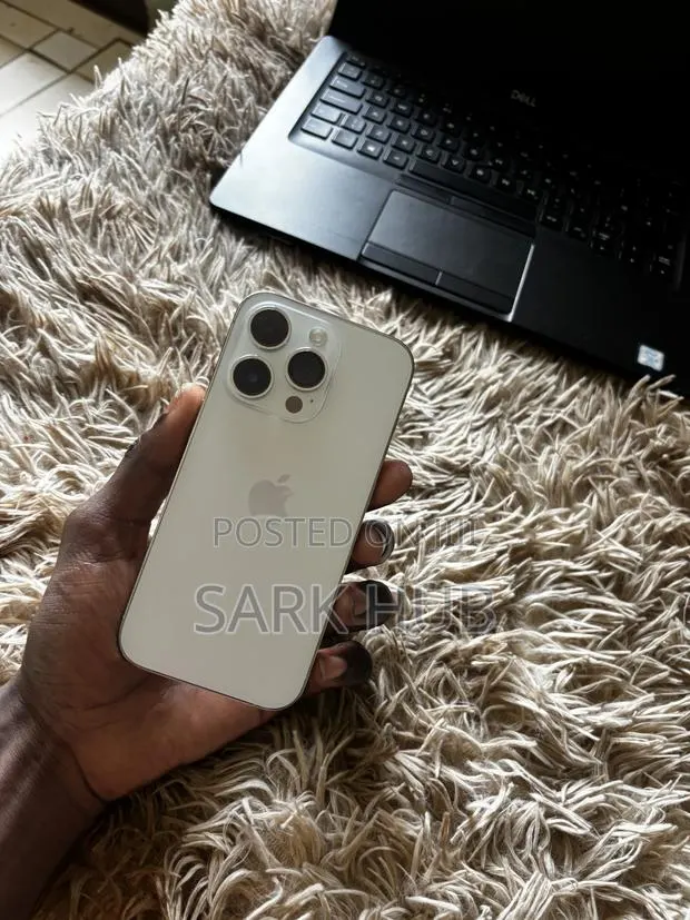 Apple iPhone 14 Pro 128 GB Silver · Photo 1