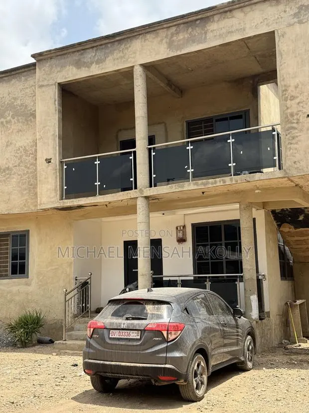 Furnished 4bdrm Apartment in Ashongman Estate, Pure Water for sale · Photo 1
