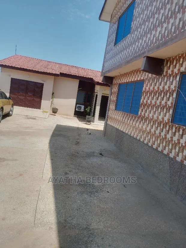 2bdrm Apartment in Ayathar Bedroom, New Town for Rent · Photo 1