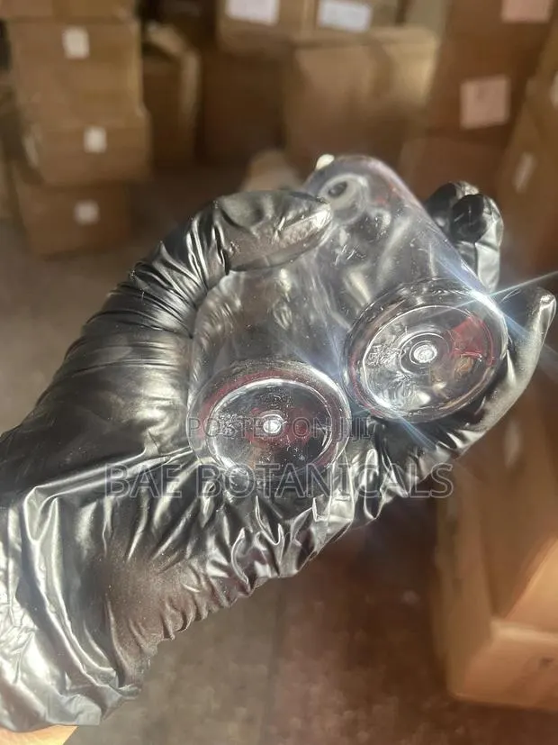 Transparent 100ml Applicator Bottle With Black Cover · Photo 3