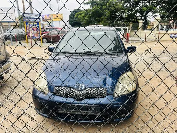 Toyota Yaris 2004 Blue