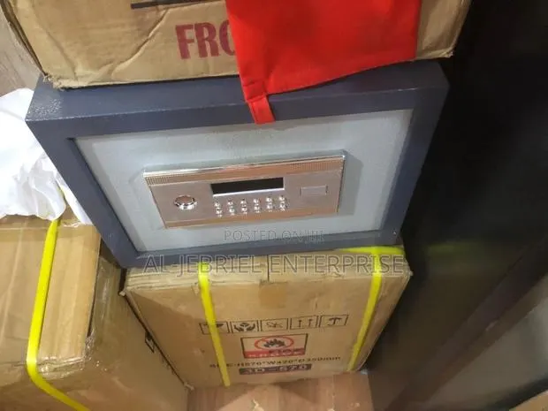 Heavy Safe Box · Photo 1
