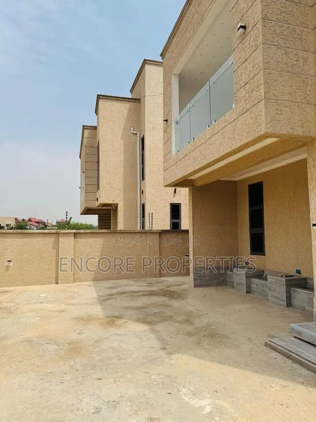 4bdrm House in West Trassaco, Ashaley Botwe for sale · Photo 1