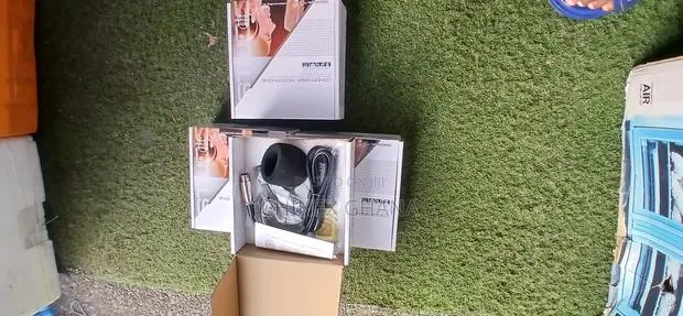 Condenser Microphone · Photo 1