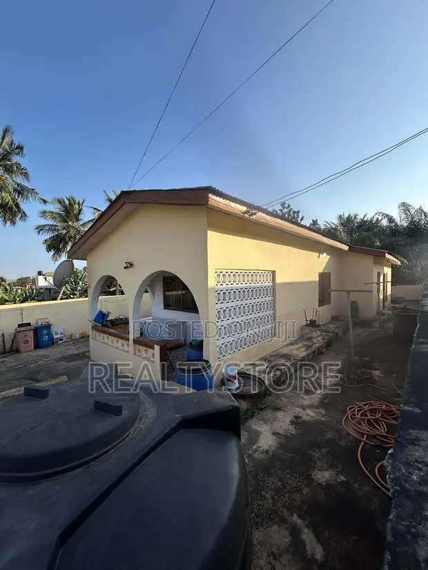 2bdrm House in Ashongman Estate, Accra Metropolitan for sale · Photo 1