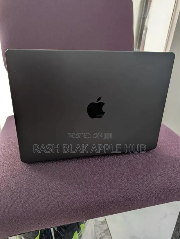 Laptop Apple MacBook Pro 2024 M4 Pro 24GB Apple M4 Pro SSD 512GB · Photo 1
