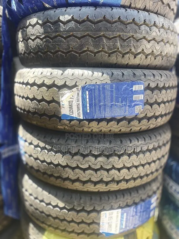Fortune 225/70r15 C · Photo 1