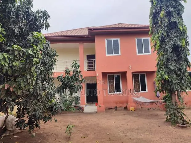 Furnished 9bdrm Block of Flats in Obeyeyie Suburb, Ga South Municipal · Photo 1