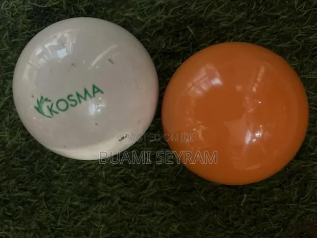Hockey Balls · Photo 1