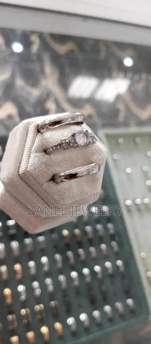 Titanium Wedding Bands · Photo 2