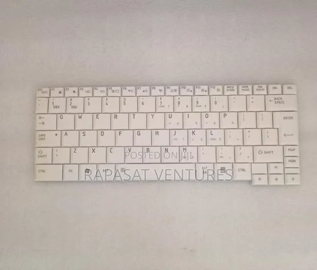 Toshiba R500 Keyboard · Photo 1