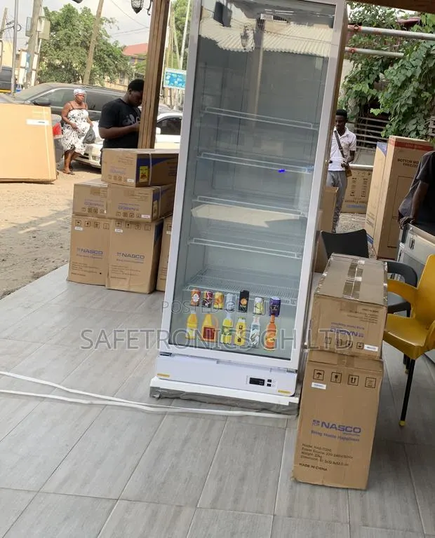 Choose Perfect Zara-600dfg Display Fridge 591Ltr · Photo 1