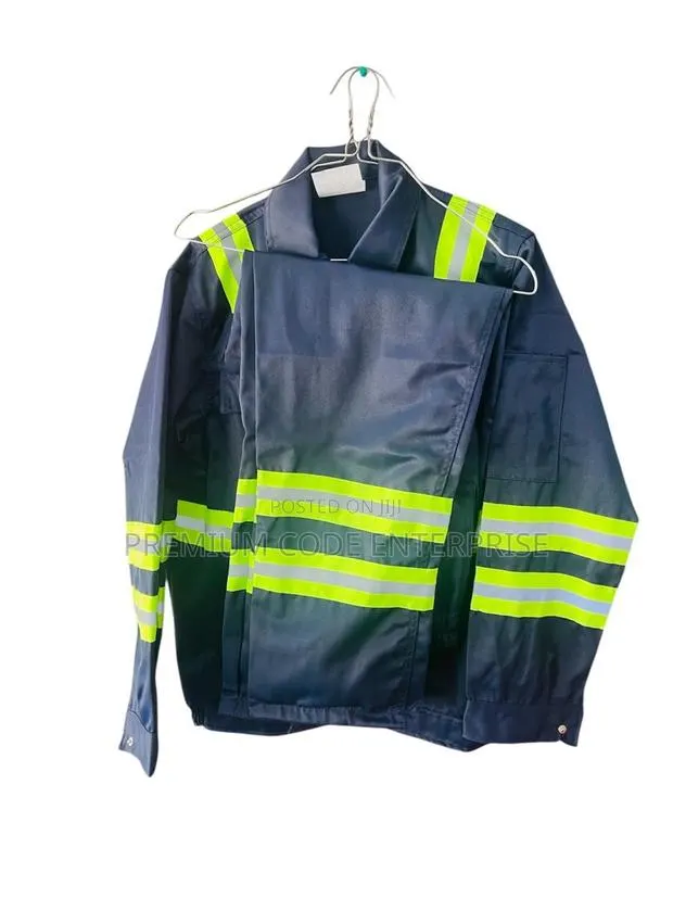 Polycotton Safety Coverall Set –Protective Workwear For Industrial Use · Photo 1
