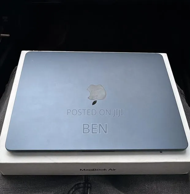 Laptop Apple MacBook Air 2026 M5 16GB Apple M5 SSD 512GB · Photo 1