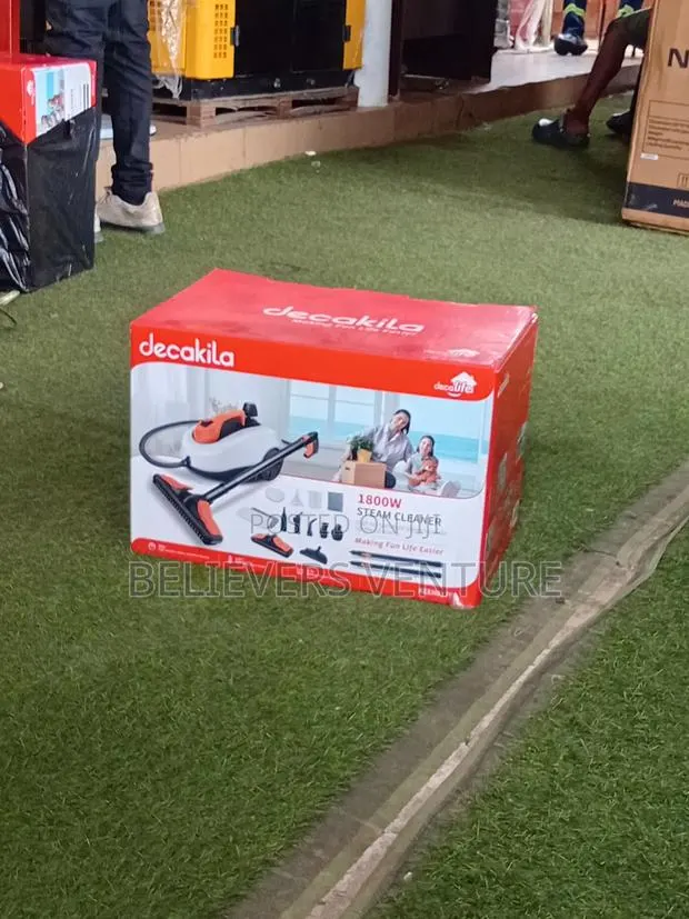 Premium Steam Cleaner for Cars and Home Interiors · Photo 1