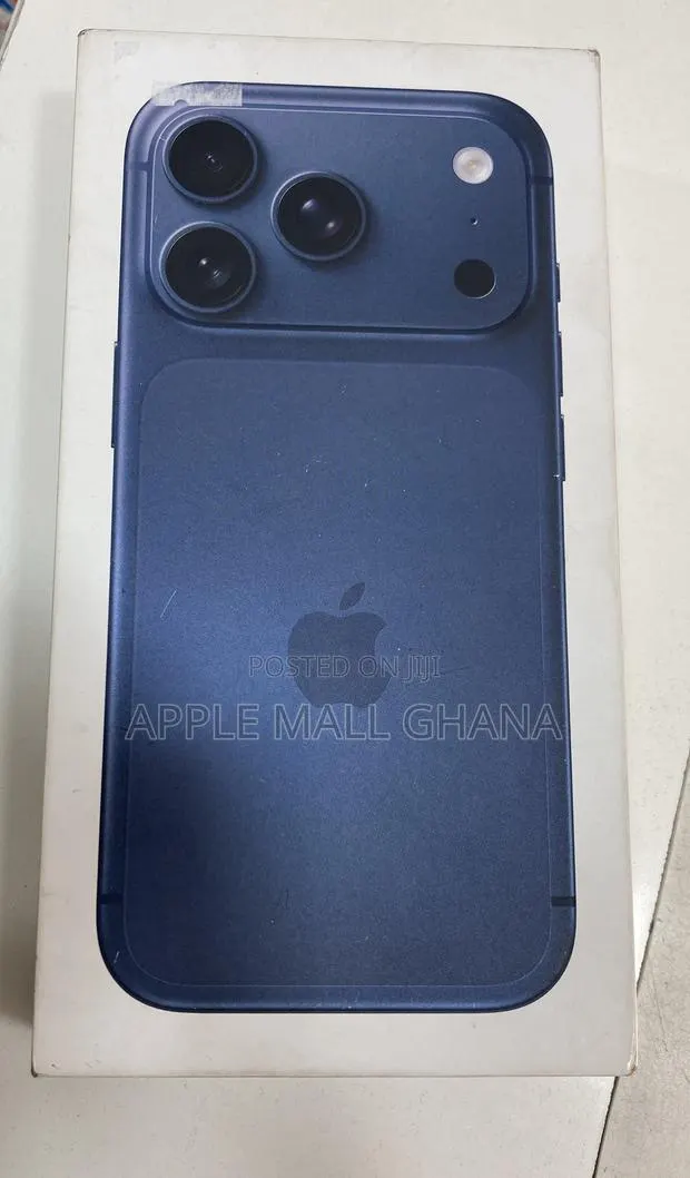 New Apple iPhone 17 Pro Max 512 GB Blue · Photo 1