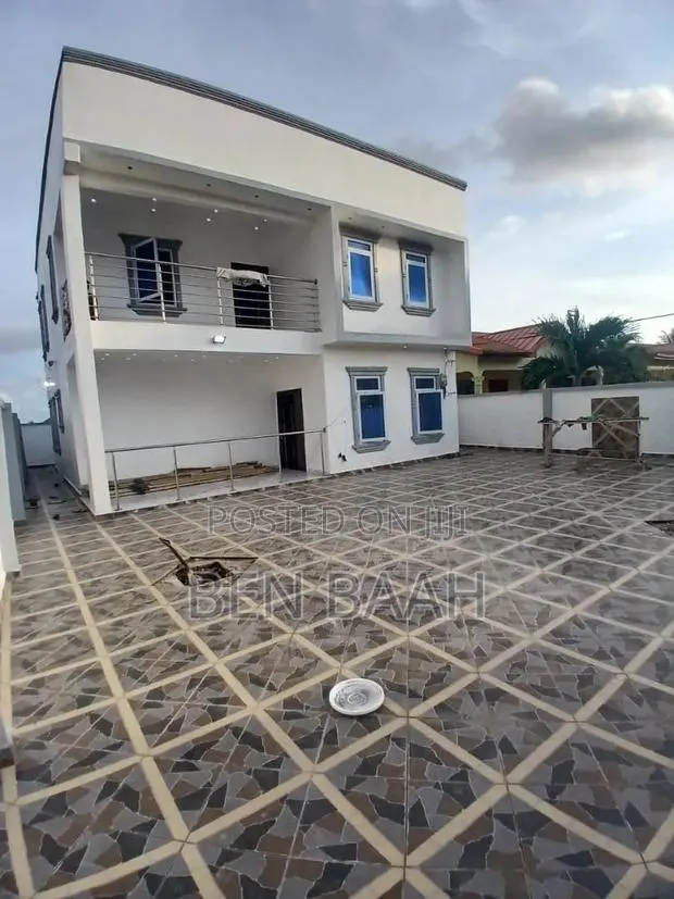 4bdrm Duplex in Ben Properties, Accra Metropolitan for sale · Photo 1