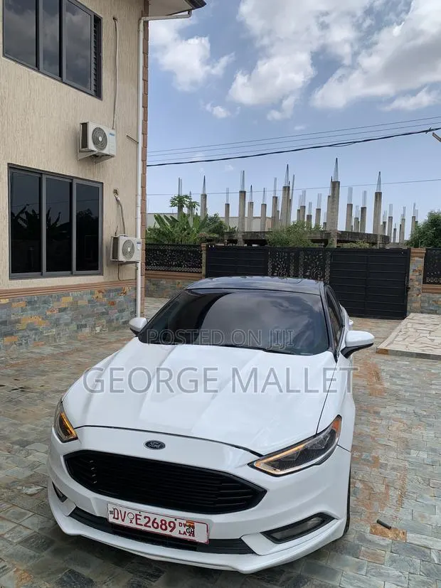 Ford Fusion SE AWD 2017 White · Photo 1