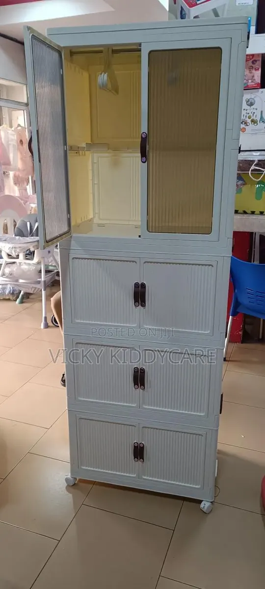 Storage Wardrobe · Photo 1