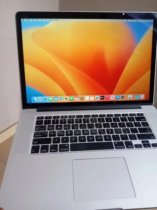 Laptop Apple MacBook Pro 2015 16GB Intel Core i7 SSD 1T · Photo 1