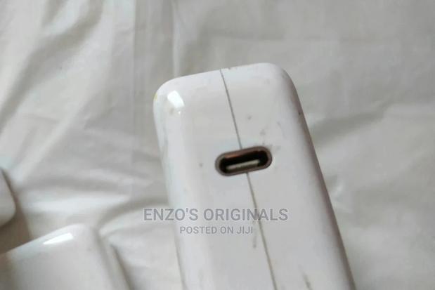 Macbook Pro 2016 - 2019 Charger Head Usb-c 87watt Apple · Photo 1