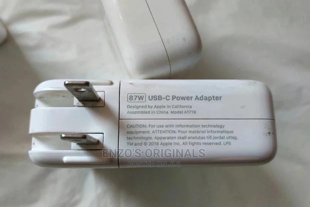 Macbook Pro 2016 - 2019 Charger Head Usb-c 87watt Apple · Photo 2