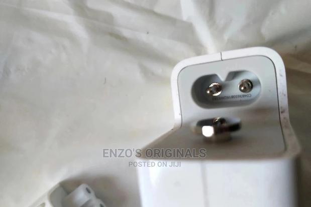 Macbook Pro 2016 - 2019 Charger Head Usb-c 87watt Apple · Photo 3