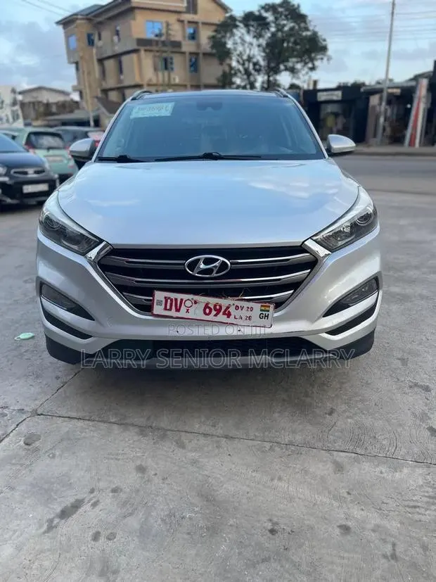 Hyundai Tucson Limited AWD 2016 Silver · Photo 1