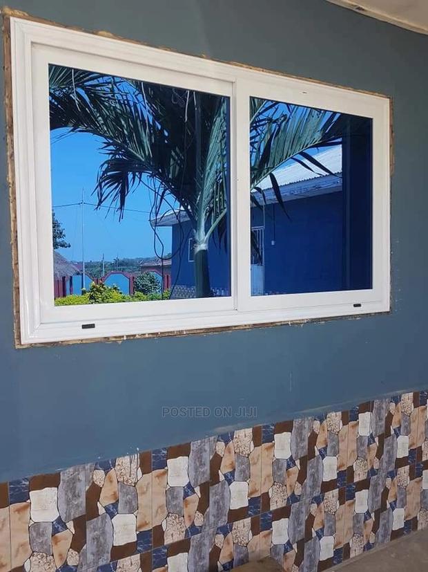 Italian Aluminum Glass Sliding Windows · Photo 3