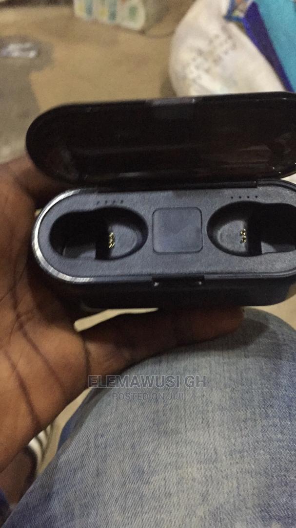 Samsung Gear Iconx Wireless Earbuds · Photo 3