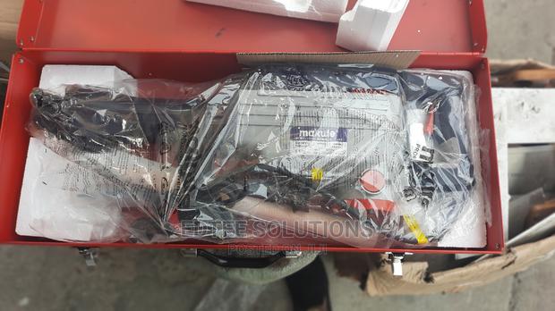2200watts Makute 65mm Demolition Hammer Drill · Photo 3