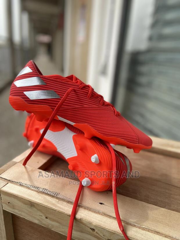 Original Football Boot at Cool Price · Photo 4