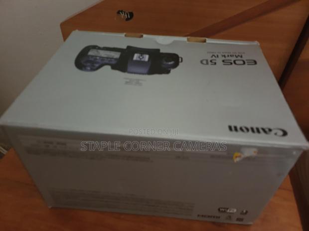 Canon EOS 5D Mark IV Digital Camera 4K Body Only · Photo 3