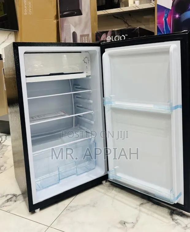 Classic Nasco Nasf1-110fl 1 Door Table Top Refrigerator(Black)92l · Photo 1