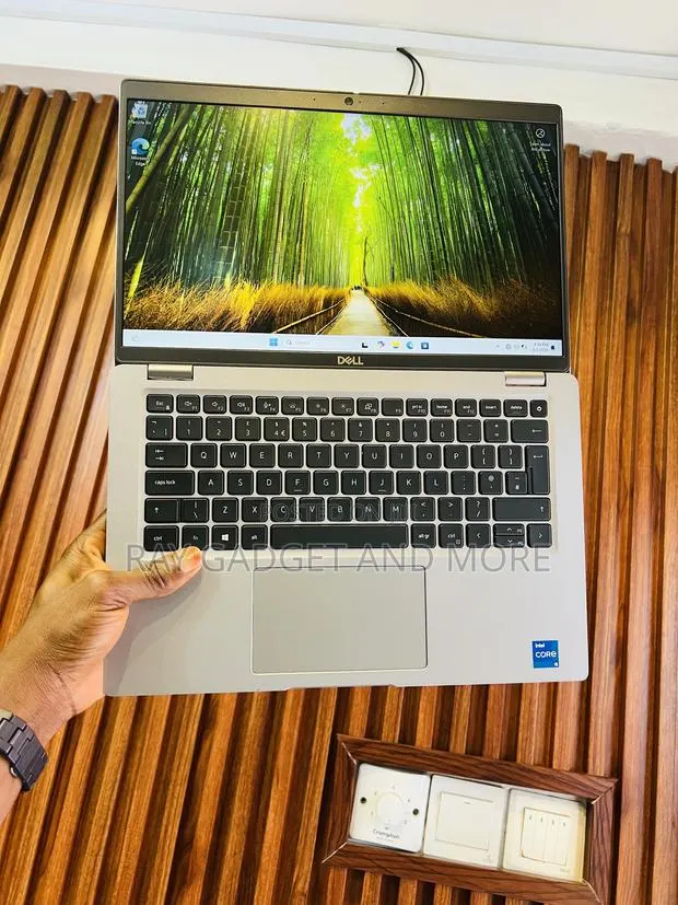 Laptop Dell Latitude 5420 8GB Intel Core i5 SSD 256GB · Photo 1